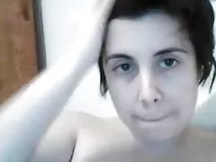 Hairy pussy un padusēs uz maksts berzes gal