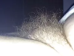 Mana sieva elsojošs matains Bušs.