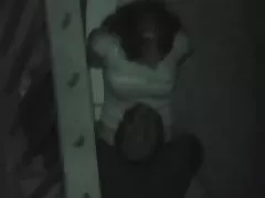 Zem tiltiņa